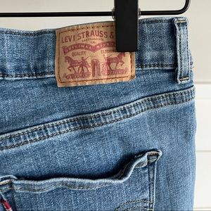 Levi Classic Bootcut Jeans